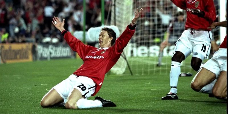 Cầu thủ mang áo số 20 đáng nhớ nhất là Ole Gunnar Solskjaer 